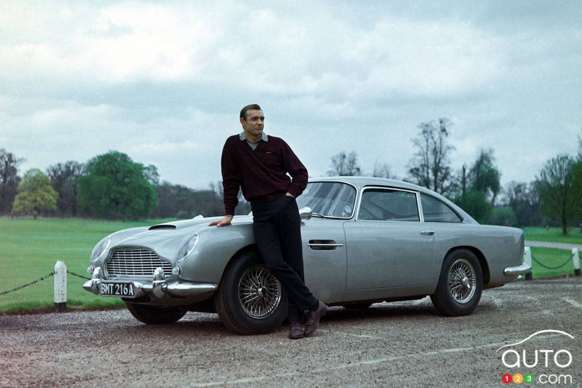 Vous voulez vous prendre pour James Bond ? ....il vous faut ceci... Aston_martin_db5_15