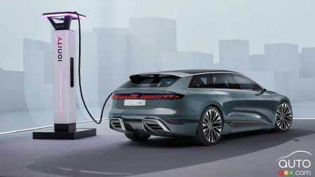 Audi A6 Avant e-tron Concept, three-quarters rear