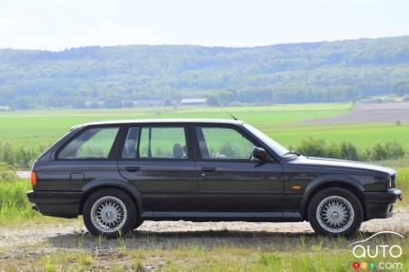 BMW 3 Series Touring, profile