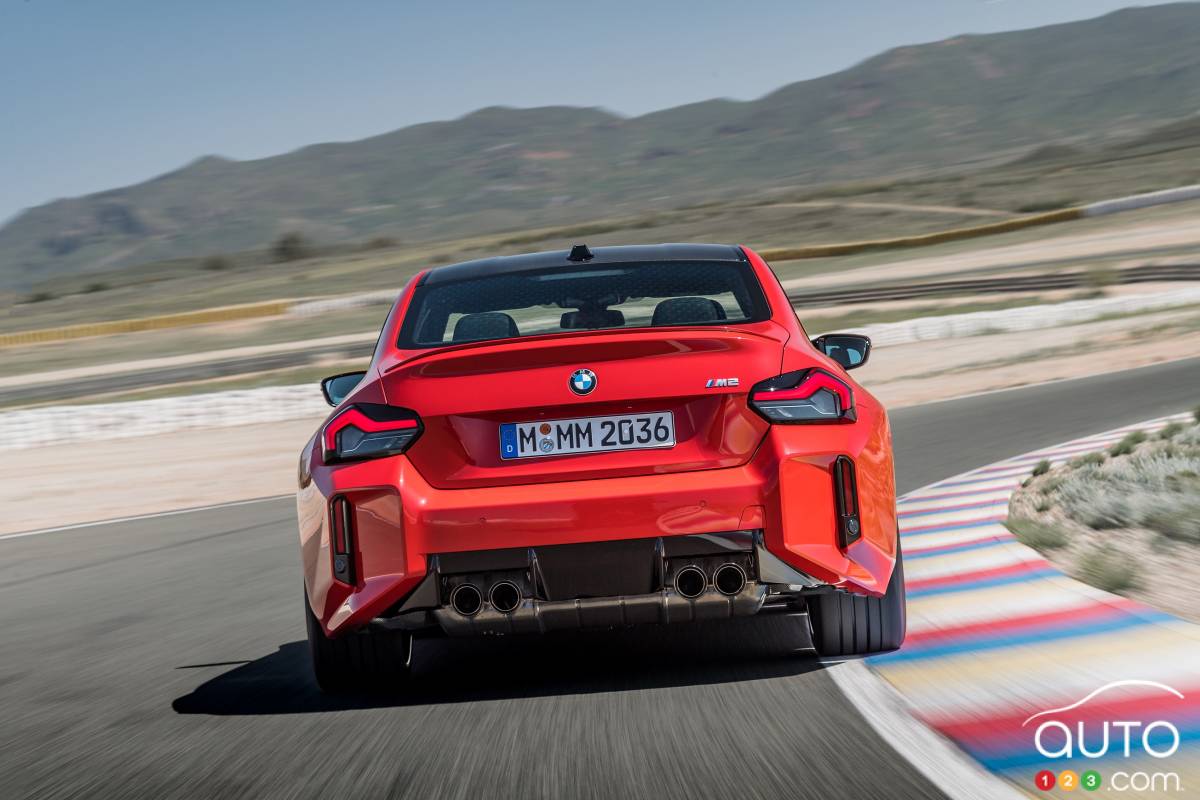 L'arrière de la BMW M2 2023