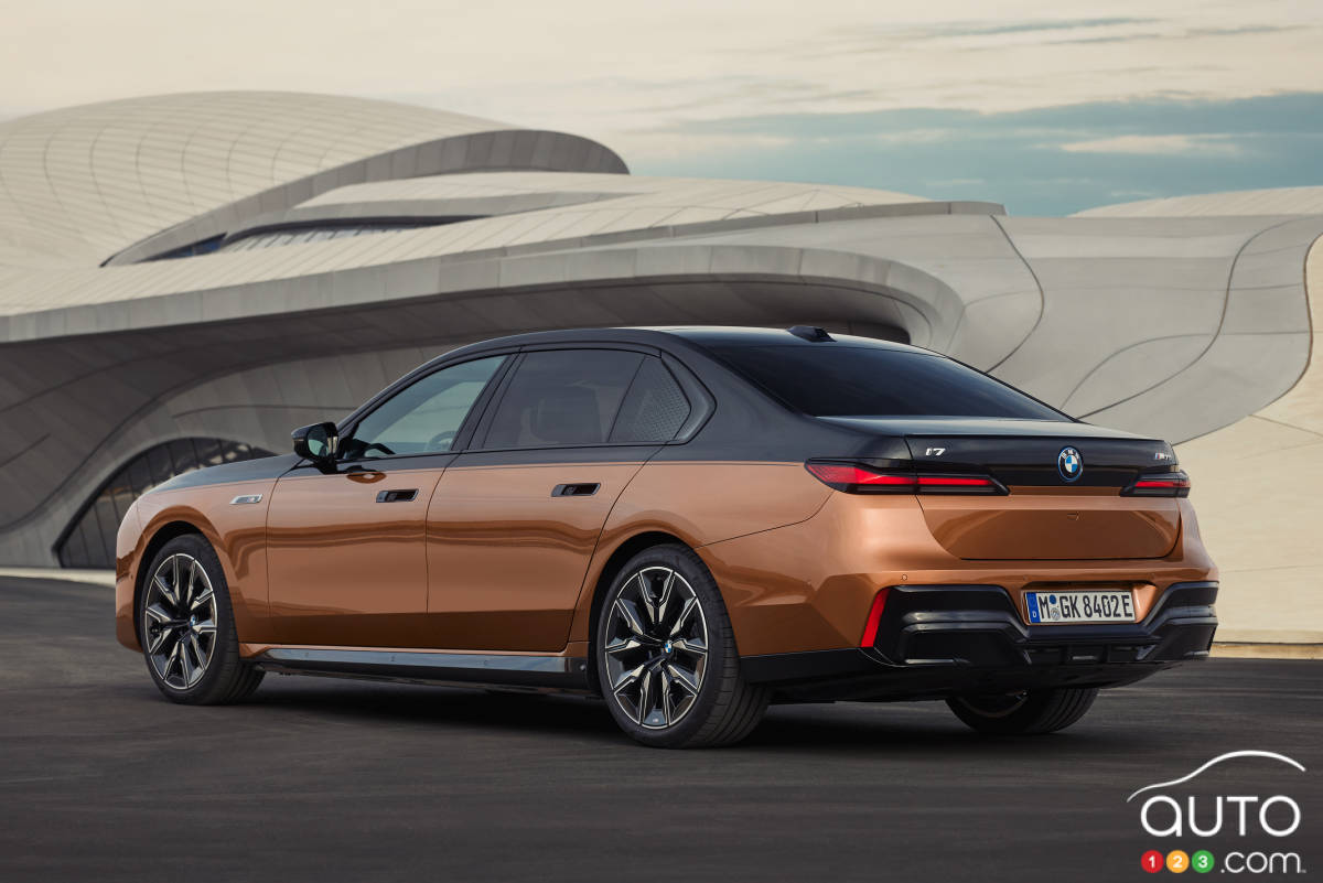 La BMW i7