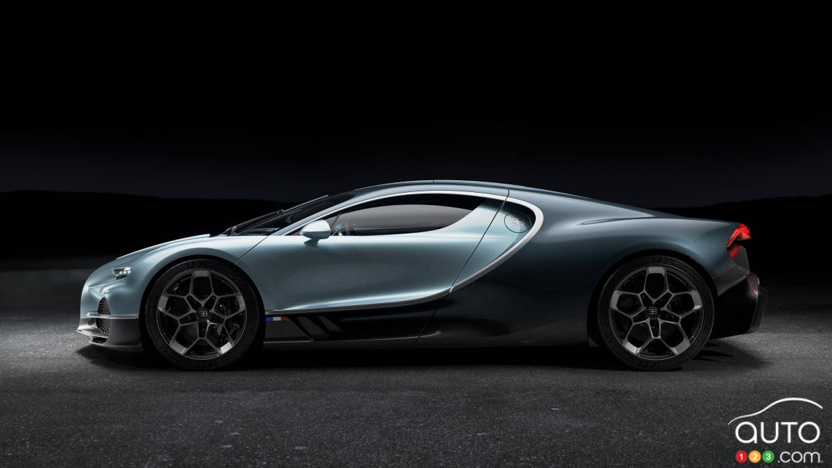 Bugatti Tourbillon, de profil