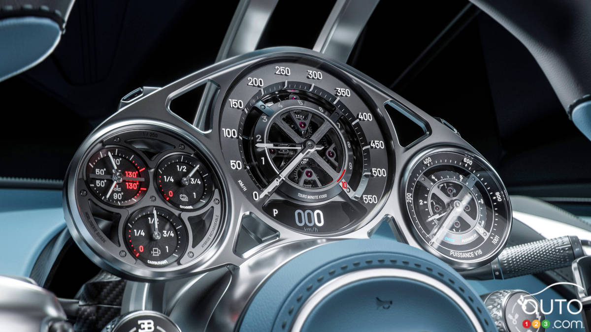Bugatti Tourbillon, écran de données