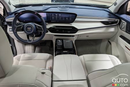 The 2025 Buick Enclave Avenir, interior