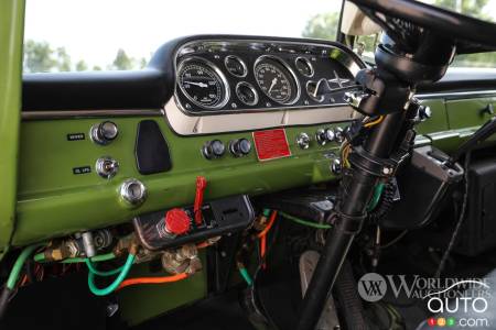 The Camelot Cruiser, dashboard