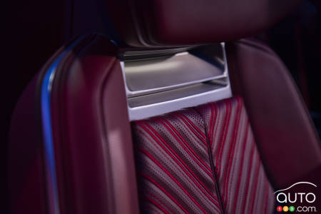 The Cadillac Celestiq (prototype),  interior detail, fig. 2