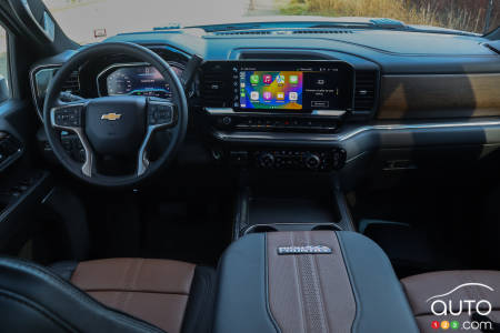 Interior of 2024 Chevrolet Silverado 2500 HD High Country