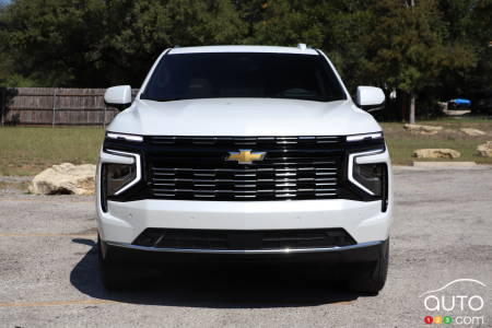 2025 Chevrolet Suburban, front