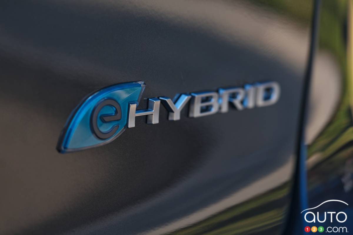 Chrysler Pacifica hybride, écusson