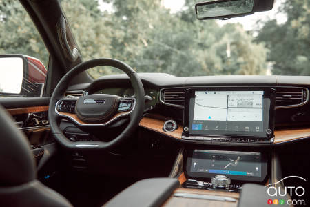 Jeep Grand Wagoneer 2022, intérieur