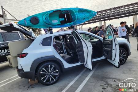 Profile of Mazda CX-50 2023