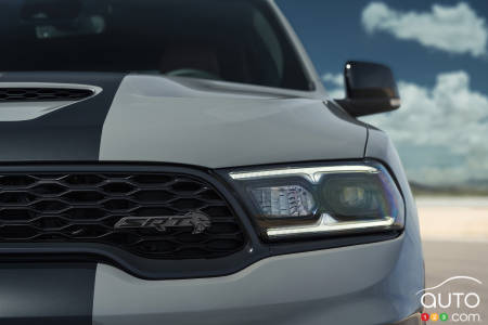 2021 Dodge Durango SRT Hellcat, front grille, badging