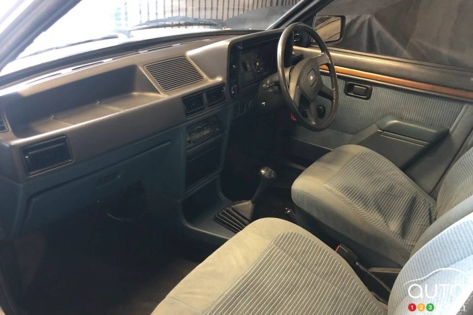 La Ford Escort 1981, intérieur