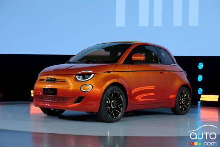 2024 Fiat 500e orange