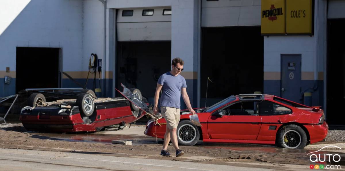 Man's Pontiac Fiero collection destroyed in mid-Michigan flooding