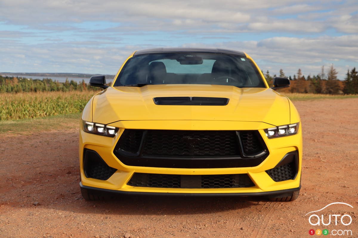 Ford Mustang GT 2024, avant