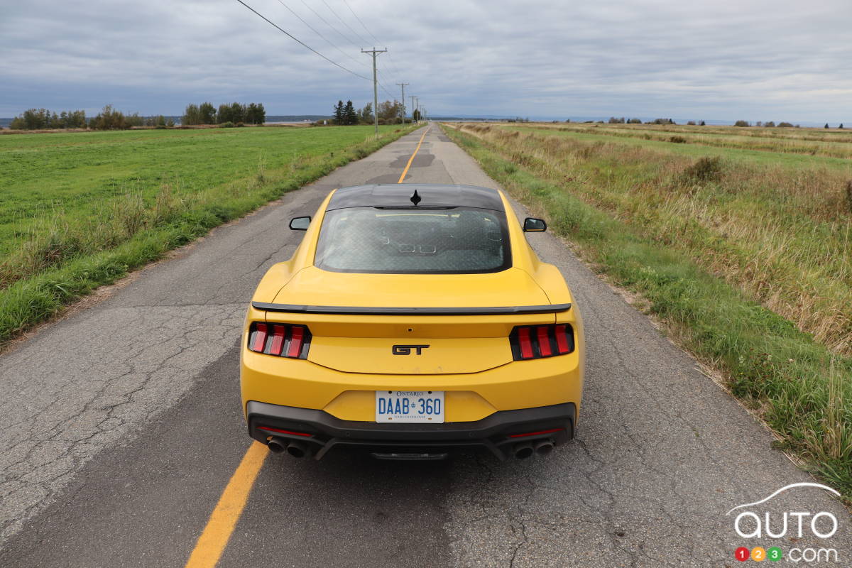 Ford Mustang GT 2024, arrière