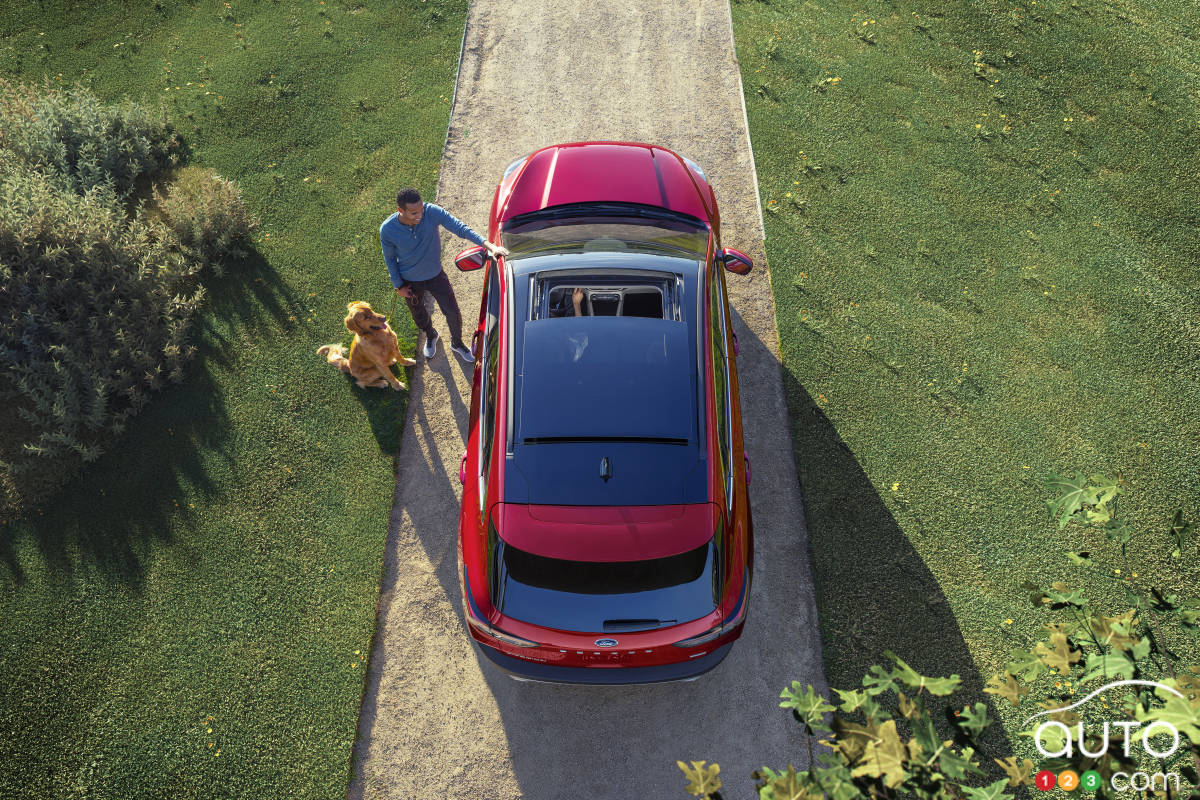 Ford Escape hybride 2020, de haut