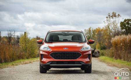 2020 Ford Escape, front