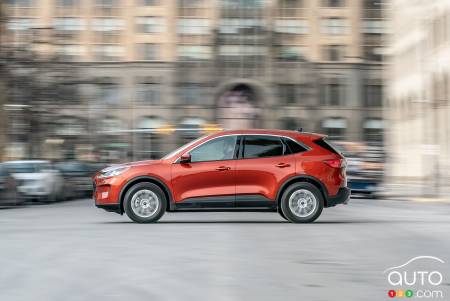 2020 Ford Escape, profile