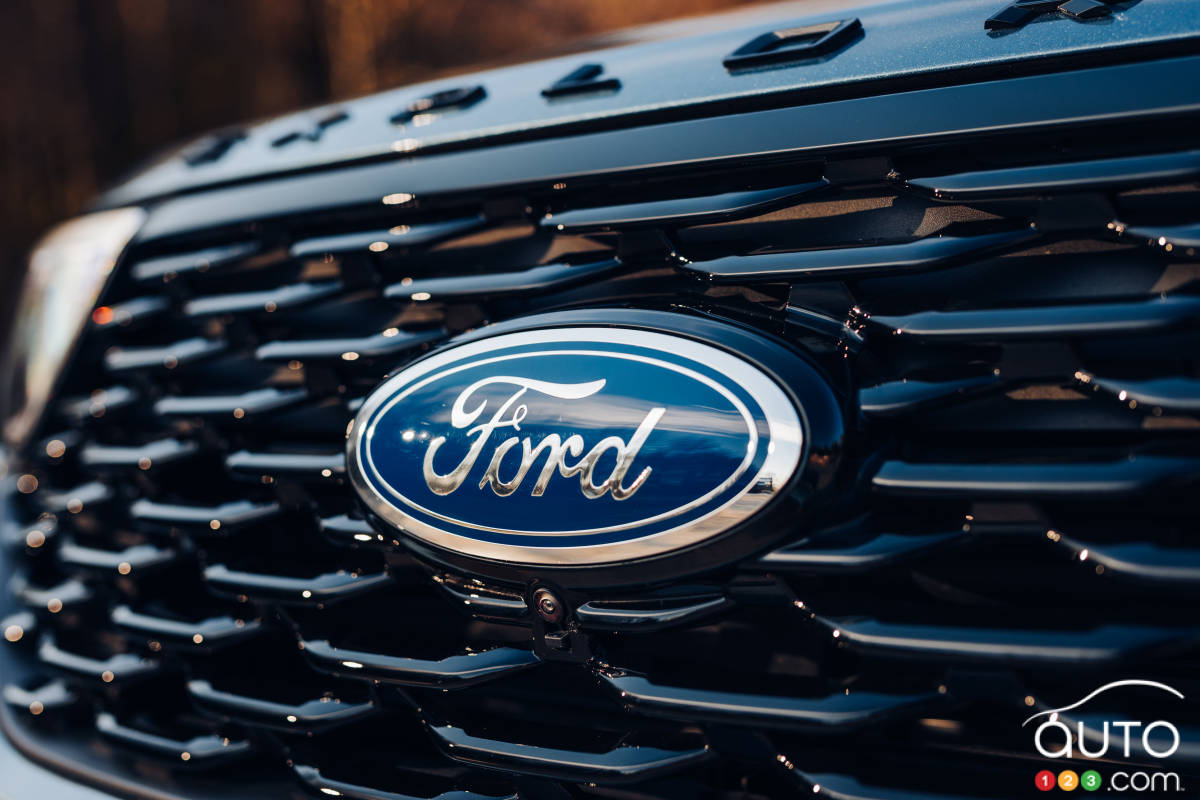 Le Ford Explorer PHEV ST-Line (Europe), calandre