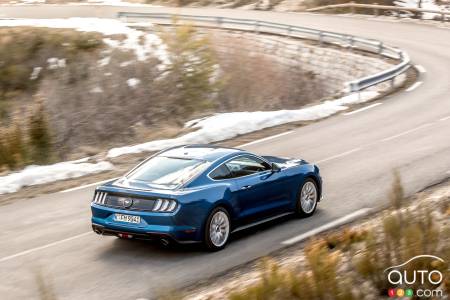 Ford Mustang, three-quarters rear