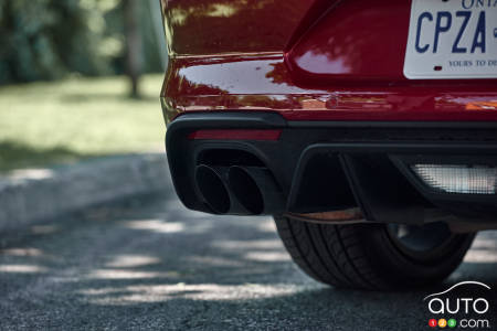 Ford Mustang GT décapotable 2020, tuyaux d'échappement