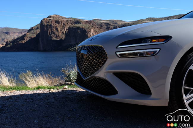 Glimpse of the new 2024 Genesis G70