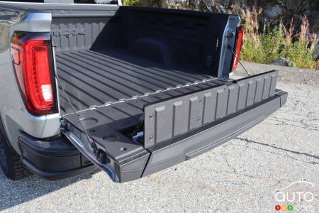 The tailgate of the new 2023 GMC Sierra 1500 AT4X AEV