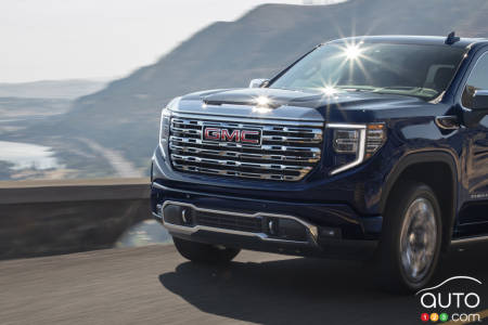 Front grille of the 2022 GMC Sierra 1500