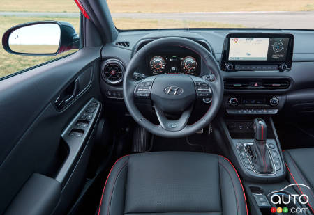 2022 Hyundai Kona N Line, interior