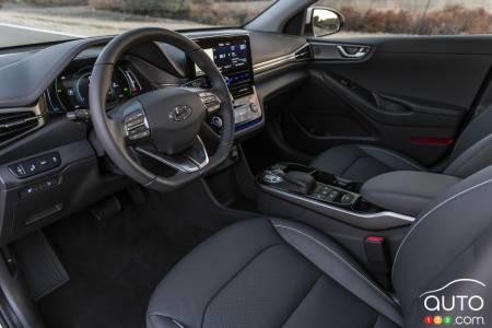 2020 Hyundai Ioniq Electric, interior