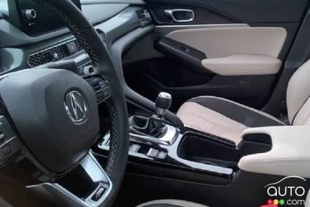 2023 Acura Integra, steering wheel, central console