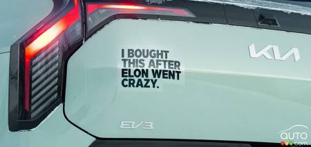 Bumper sticker on the new Kia EV3