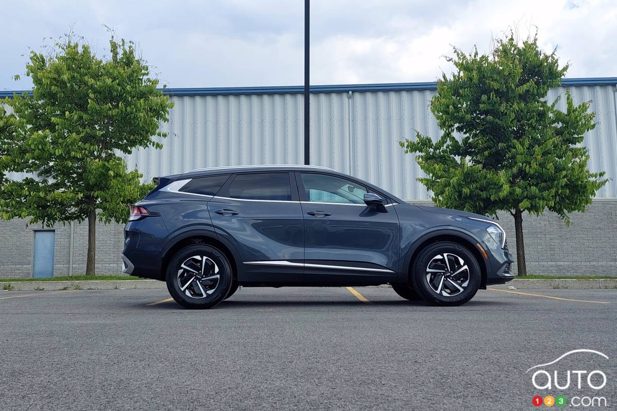 Kia Sportage PHEV 2023 - Profil