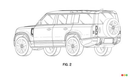 Land Rover Defender 130, trois quarts arrière