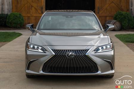 Lexus ES