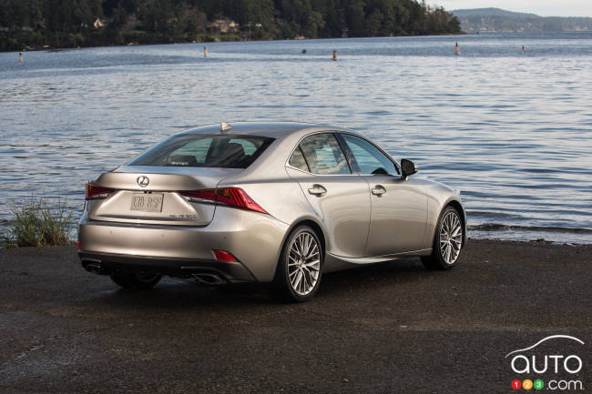 2019 Lexus IS