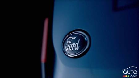 Logo de Ford sur le F-150 Lightning