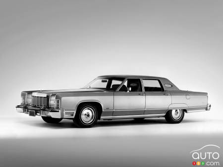 1975 Lincoln Town Car Continental