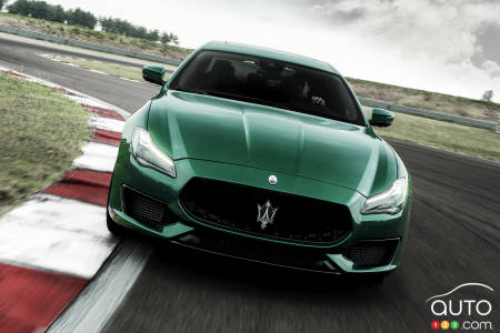 2021 Maserati Quattroporte Trofeo - On the track