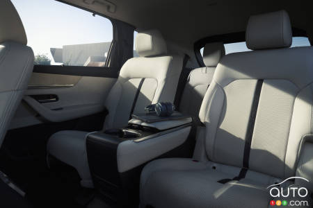 Rear seats of 2024 Mazda CX-90