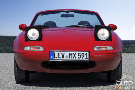 1990 Mazda MX-5 Miata, front