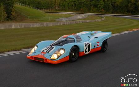 The 1969 Porsche 917k, on the track