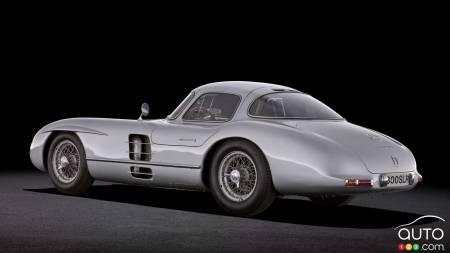 The Mercedes-Benz 300 SLR Uhlenhaut coupé, three-quarters rear