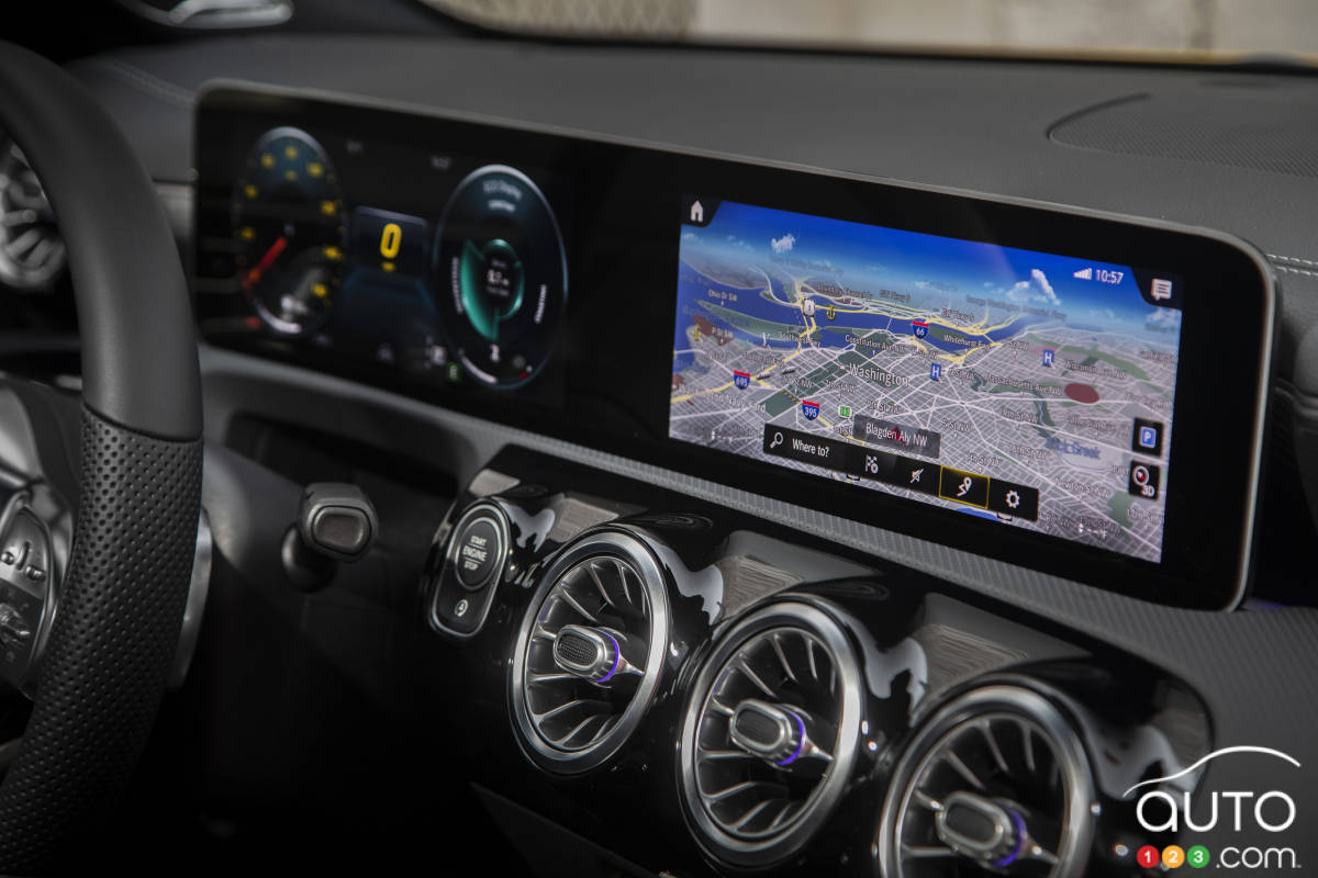 Mercedes-Benz CLA250 2020, tableau de bord