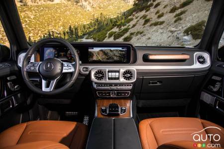 Mercedes-Benz G 550, interior