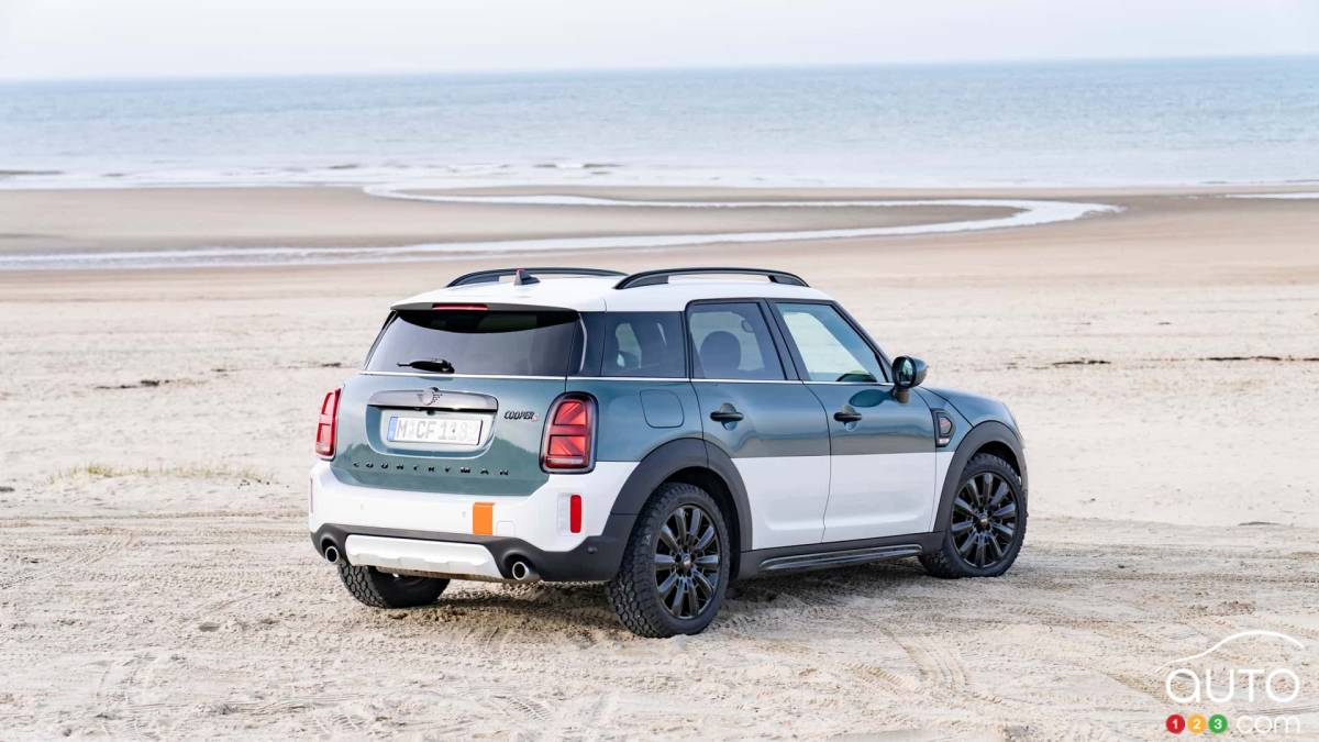 Mini Countryman ALL4 Uncharted Edition, arrière