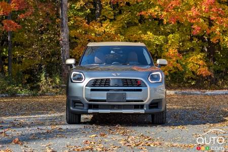2025 Mini Countryman S ALL4, front