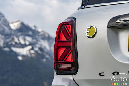 Mini Countryman S E ALL4, écusson